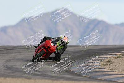 media/Nov-16-2025-Race Pace (Sun) [[8c5fa54630]]/Non Verified Riders (1st 20 Minutes)/6-Turn 12 (2pm)/